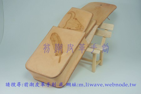 水牛頭骨腰包 短夾 材質:天然植鞣牛皮 蜂蜜色